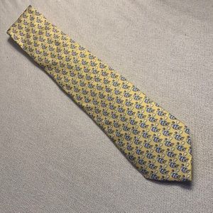 All silk Vineyard Vines yellow sailing tie
